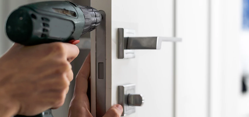 Locksmith For Lock Replacement Near Me in La Mesa, CA